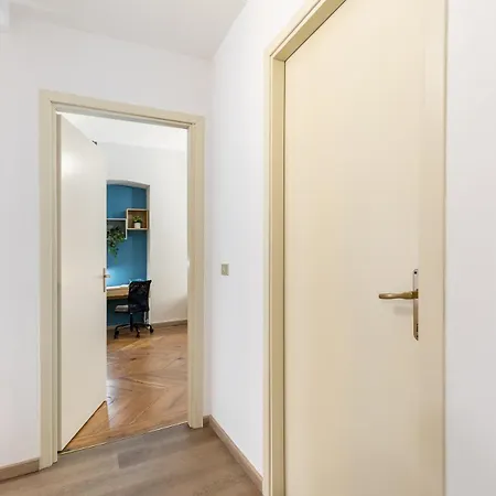 New Luxury Flat 10min P Nuova *